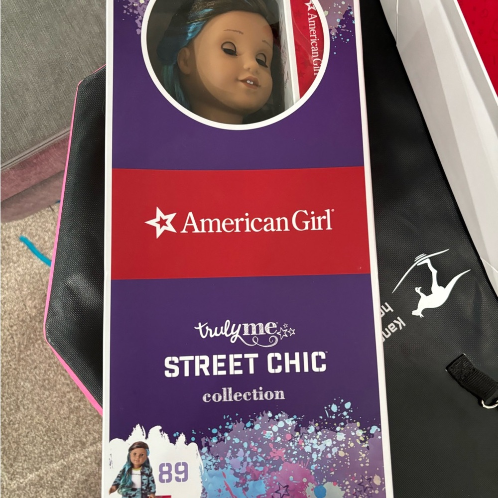 New American Girl Truly Me Street Chic with Accessories Set